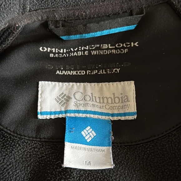 Columbia Women’s Medium Outdoor Hooded Jacket Zip-Up Omni-Wind Block - Picture 7 of 8